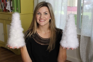 Holiday Feather Tree DIY