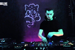 Groovebegg Session Radioshow 064 - Paul Begge