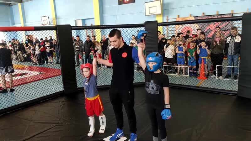 Dominator Extreme Fight 10
