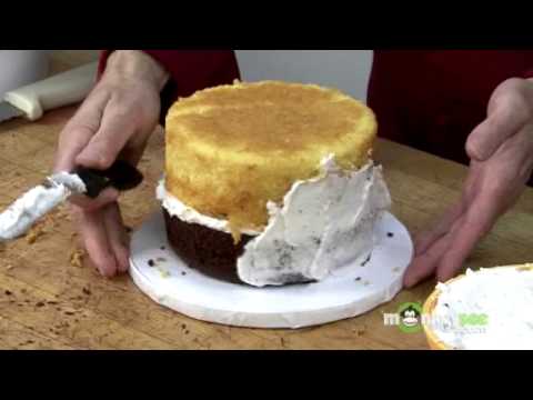 Fondant Cake Decorating Crumb