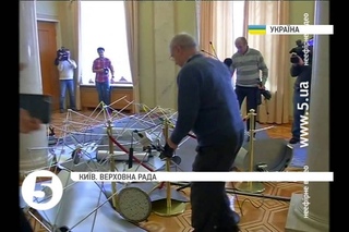 Бійка в ВР: Ляшко проти Мельничука