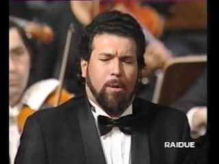 Carlo COLOMBARA sings Ella giammai m'amo from Verdi's Don Carlo