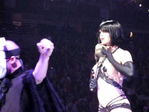 Britney Spears Black Wig Live in Concert