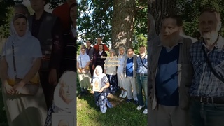 У Троицкого дуба