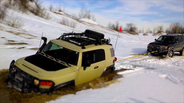 Toyota FJ Cruiser blows rear end at The Badlands Winter Ride
