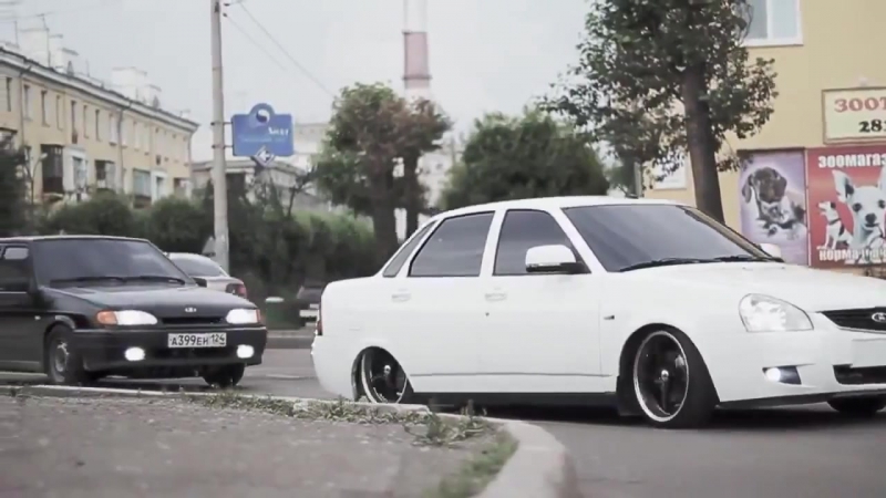 Не опущена, а