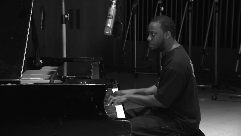 Robert Glasper Golden Lady (1 Mic 1