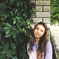 Оля Тихонова