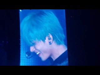 190324 Singularity Taehyung (blue hair) @ 방탄소년단 BTS Love Yourself in Hong Kong HK 2019 Day 4 Fancam