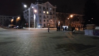 Новогодняя ночь на центральной площади Краматорска.