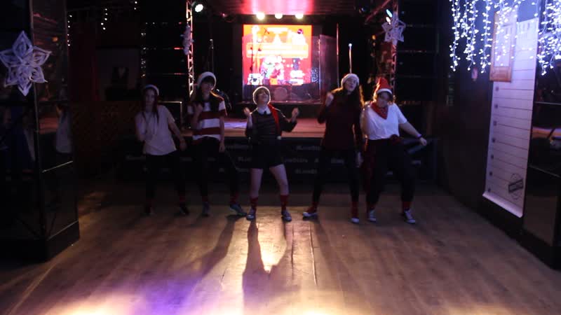 K POP DREAM PARTY: New Year B Day Red Socks Highlight Can be