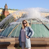 Оля Тихонова