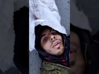 Срочно , максимально репост , кадры того как украинские войска издеваются над пленными #война