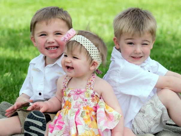 выплаты на третьего и последующего ребёнка. мама с 3 детьми. ежемесячная выплата на третьего и последующего ребёнка. детские на 3 и последующего ребенка. рождение третьего и последующего ребенка.