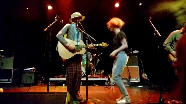 mewithout You w, Hayley Williams on