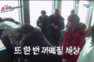 Exo’s 2014 Showtime ; Yixing cute @EXO’s Showtime .mas brow