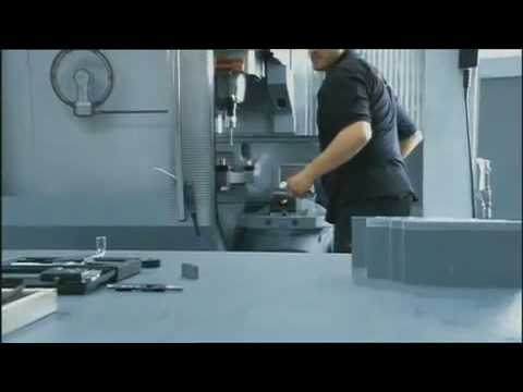 F1 Factory Tour, Red Bull Formula 1 factory, how to build a race