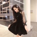 E dress. Корейские модные платья. Кореянка в черном платье. Платья в корейском стиле. Корейская одежда платье черное.