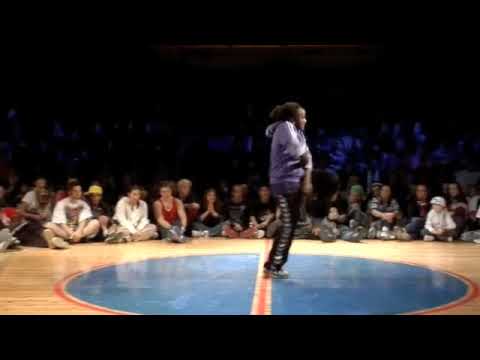 NEWSTYLE BATTLE: MARTHA NIKI vs TWISTED NINA EWEE